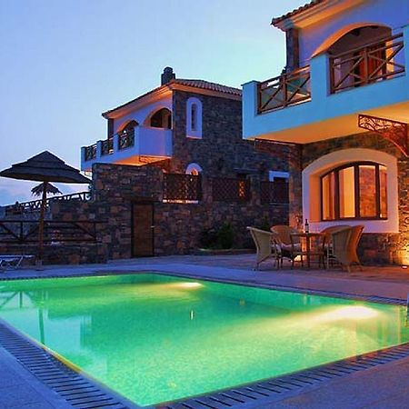 Giannikakis Villas Istron Esterno foto